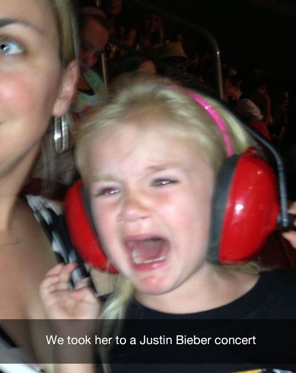 We took her to a Justin Bieber concert Reasons Kids Cry, Crying For No Reason, Crying Kids, Justin Bieber Concert, Pregnancy Problems, Epic Fails Funny, Poor Children, Baby Crying, Crazy Kids