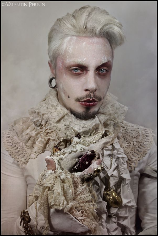 Particulier ........ Valentin Perrin, Rococo Punk, Drag Make-up, Rococo Fashion, Drag King, Male Makeup, Creation Couture, Wellness Fitness, Fantasy Fashion