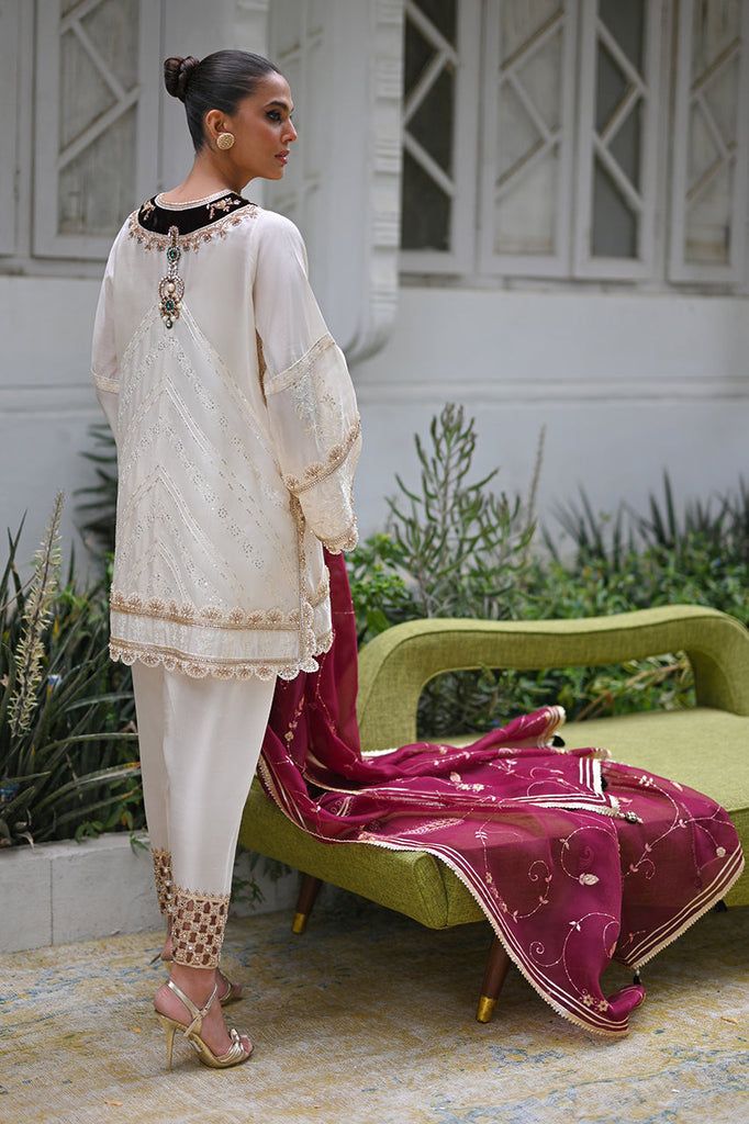 Vardah – Sania Maskatiya International Raw Silk Churidar With Dupatta, Slub Silk Salwar Kameez With Sheer Dupatta, Transitional Slub Silk Salwar Kameez With Dupatta, Designer Slub Silk Sharara With Dabka, Traditional Drape Cotton Silk Salwar Kameez With Sheer Dupatta, Eid Slub Silk Churidar With Dabka Work, Bollywood Style Unstitched Slub Silk Suit With Sheer Dupatta, Festive Cotton Silk Kurta With Naqshi, Traditional Slub Silk Dupatta With Dabka