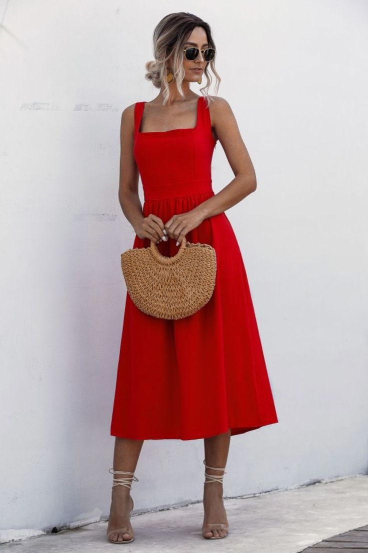 Square Neck Sleeveless Smocked Midi Dress Backless Slip Dress, Red Holiday Dress, Backless Midi Dress, Red Dress Women, Red Dresses, Holiday Red, Midi Dress Sleeveless, Types Of Dresses, Look Chic