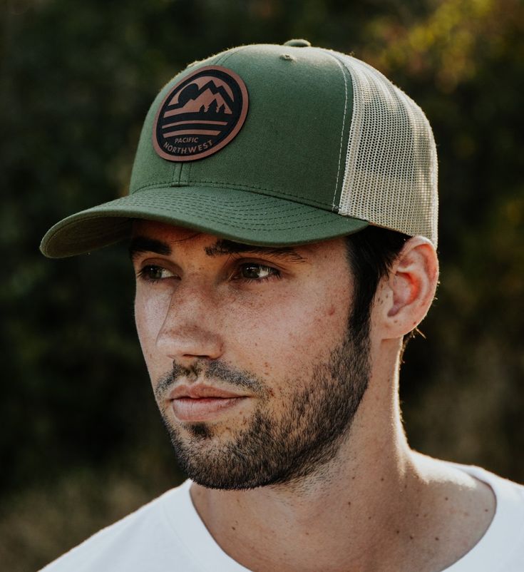 Explore the rugged Pacific Northwest with the Root hat. 70/30 cotton/nylon Custom faux leather patch Snapback closure For best use, expose to wild air and sights unseen Return Policy Mountain Men Style, Trucker Cap Outfit, Forest Outfit, Cap Men Fashion, Trendy Caps, Custom Sneakers Diy, Christian Hats, Cap Outfit, Vintage Trucker Hats