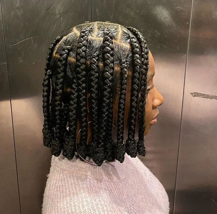 41 Large Knotless Braids Styles To Try for That Chic Look Large Knotless Braids, Large Knotless, Jumbo Knotless, Knotless Braid, Cabello Afro Natural, Gorgeous Braids, Short Box Braids Hairstyles, Braids Ideas, Short Box Braids