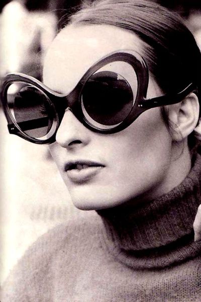 Catherine Baba, Rave Glasses, Throwing Shade, Cheap Ray Bans, Trending Sunglasses, Vintage Eyewear, Eye Wear, Vintage Glasses, Vintage Sunglasses