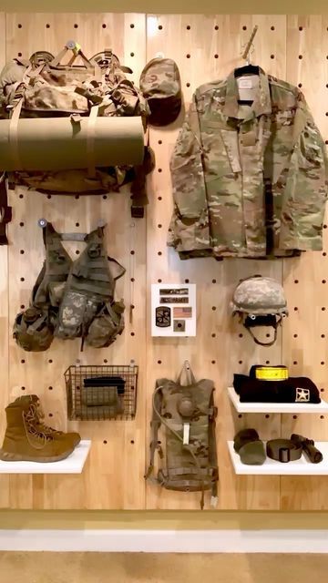 myWall by AdaptivDC on Instagram: "Our founder and veteran, Chris, demonstrates how easy it is to organize his military gear with the myWall system. The customizable peg wall lets you safely store everything from your uniform to your equipment. This is National Military Appreciation Month upgrade your storage system and proudly display your gear." Uniform Storage Ideas, Army Gear Storage, Military Room Ideas, Military Bedroom, Military Office, Military Gear Organization, Military Store, Boys Military Bedroom, Camo Rooms