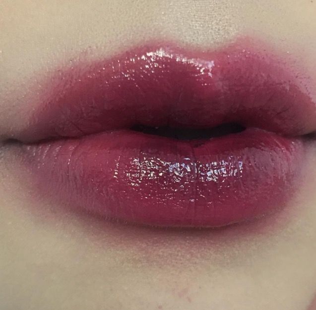 Lollipop lips @nadineartistry Lollipop Lips, Mizuhara Kiko, Yennefer Of Vengerberg, Beauty Kit, Lip Art, Kat Von D, How To Apply Makeup, Beauty Treatments, Beauty Trends