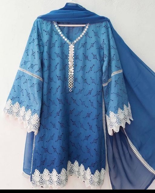 Chicken Kari, Full Sleeves Design, Lace Suit, Lace Dress Design, Latest Dress Design, Simple Kurta Designs, Trendy Shirt Designs, Dress Design Patterns, Sleeves Designs For Dresses