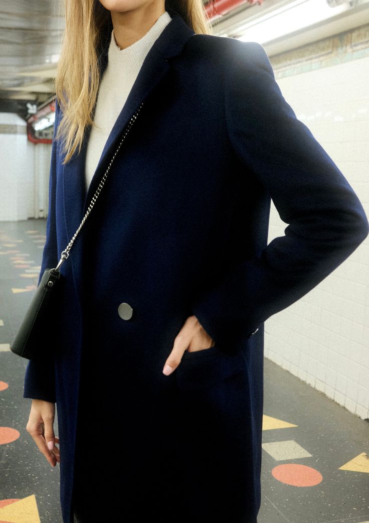 The perfect blue wool coat. Its loose fit is ideal for layering. A chic alternative to keep warm. It is lightweight and warm, making it the perfect transeasonal wool coat. The Navy blue tone is very chic, specially when worn with black or neutral colors. Great freedom for styling! 100% super soft wool Deep pockets with flap details Fully lined in 100% silky viscose fabric True to size Also available in green Blue Wool Coat, Gray Wool Coat, Perfect Blue, Blue Tone, The Navy, Viscose Fabric, Blue Wool, Soft Wool, Blue Tones