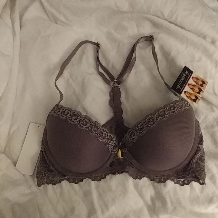 Nwt Lacey Gray Raser Back Padded Underwire Bra In Size 34b. Bra Sets For Women, Cute Bra Sets, Cute Bras Sets, Bras Cute, Victoria Secret Bra And Under Set, Aesthetic Bras, Under Garments For Women, Cute Bras Aesthetic, Push Up Bra Outfit