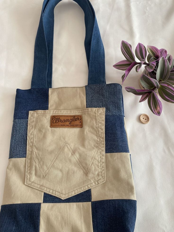 Handmade Upcycled Denim Tote Bag with Denim Patch Pocket & Blue Cotton Lining Denim Shopping Bag, Jean Patchwork Bag, Diy Denim Bag Pattern, Hand Sewn Bag, Hand Made Clothing, Denim Patchwork Tote Bag, Denim Tote Bags Diy, Jean Tote Bag Diy, Upcycled Denim Bag