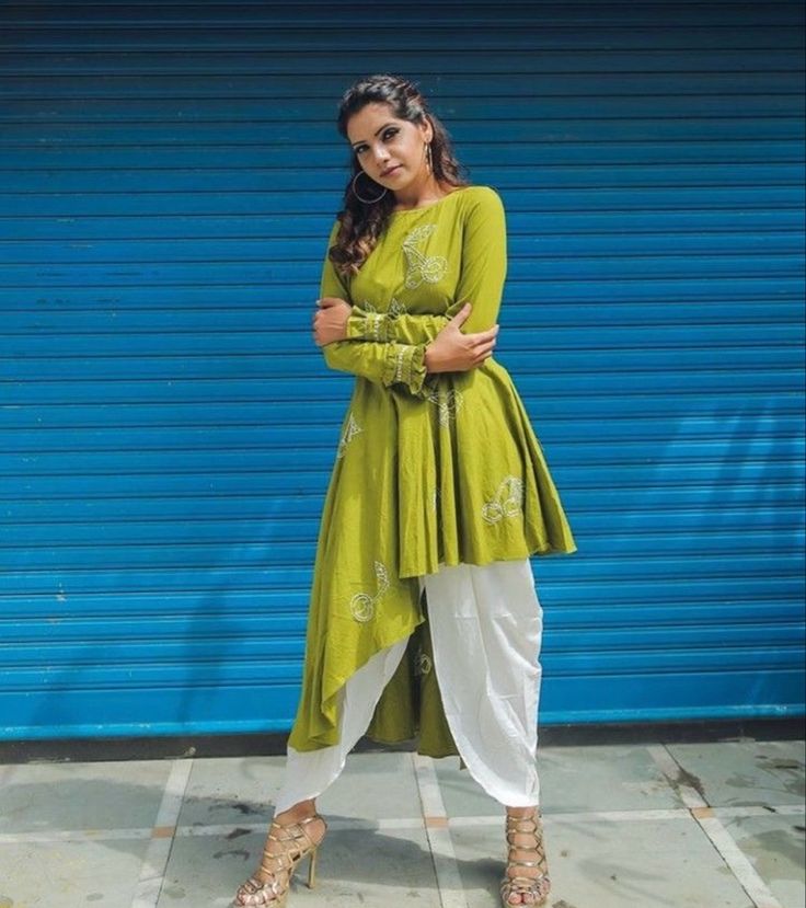 Kediya Style Kurti, Asymmetric Kurti Designs, Kurti With Dhoti Pants, Dhoti Pants Outfit, Dhoti Kurti, Dhoti Salwar, Silk Kurti Designs, Global Desi, Fusion Wear