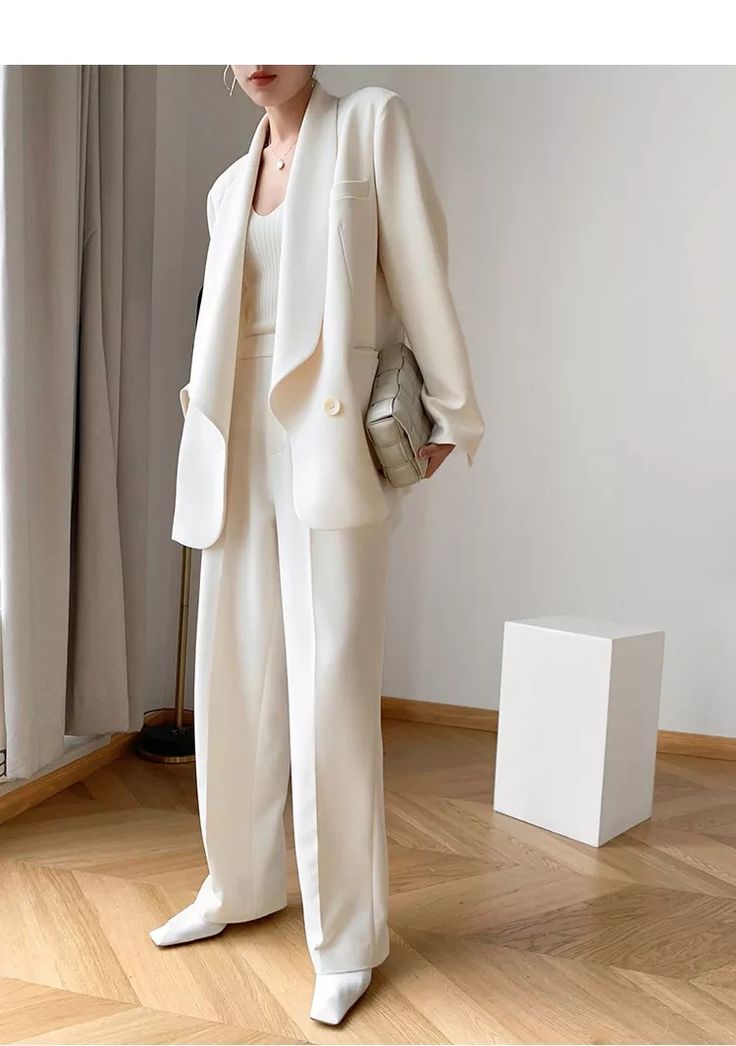 #fashion #koreanfashion #white #suit #jacket Color Suits Women, Long Blazer Outfit, White Suit Jacket, Luxury Suit, Teen Swag, Cream Suit, Teen Swag Outfits, Women Suits, Dresses Classy