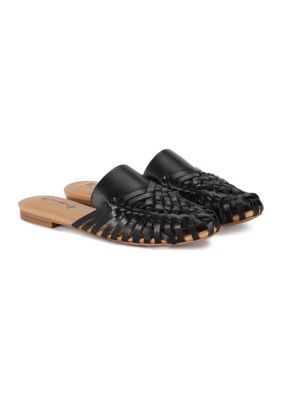 The Etta mules from New Directions® are an easy slip-on silhouette with a strappy braided upper for an eye-catching finish. | Wonderly Women's Etta Mules, Black, 6M Clogs And Mules, New Directions, Black 7, You Bag, Comfortable Shoes, Real Leather, Mule Shoe, Clogs, Braids