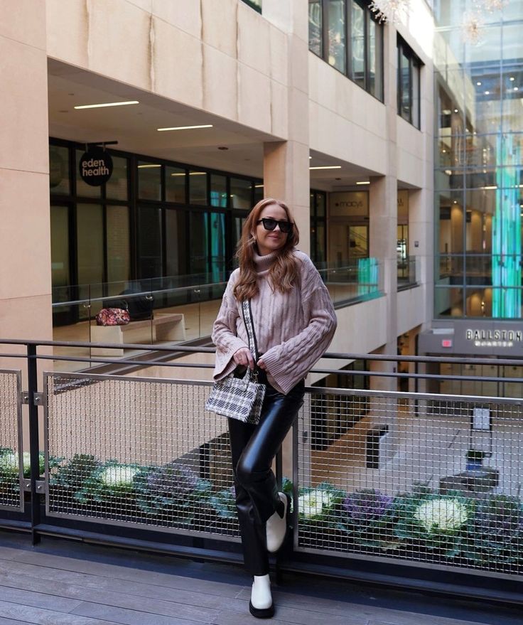 @shelby.jolly is ready to take on spring weather with our Edina Crossbody by her side 🌞🌷 #UExME #springootd Vegan Purses, Ootd Spring, Vegan Handbags, Vegan Leather Handbag, Spring Weather, Mini Tote Bag, Tweed Fabric, Wallet Accessories, Mini Tote