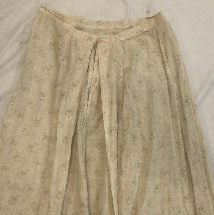 Vintage Skirt Size: small waist: 26” length: 45.5” Fitted Beige Skirt With Elastic Waistband, Beige Fitted Skirt With Elastic Waistband, Fitted Beige Maxi Skirt With Elastic Waistband, Beige Fitted Maxi Skirt With Elastic Waistband, Full-length Lined Cotton Skirt, Full-length Cotton Lined Skirt, Full Length Cotton Lined Skirt, Vintage Beige Flowy Skirt Bottoms, Flared Skirt With Fitted Waist And Lining