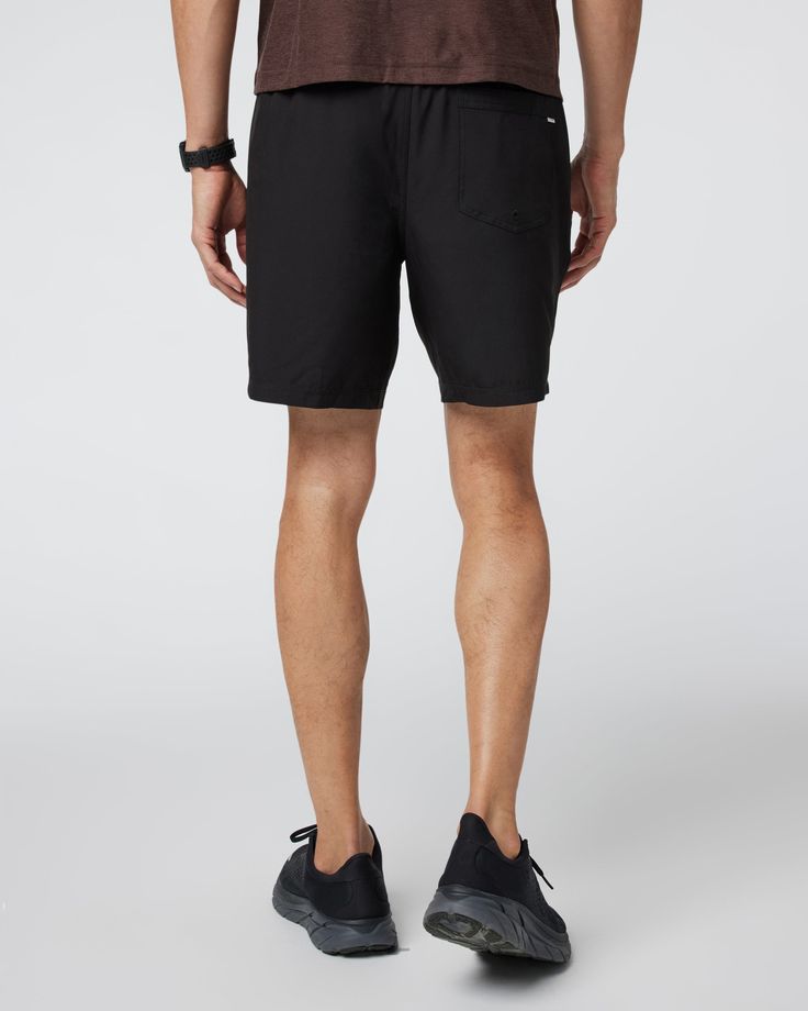 One short for every sport, the Kore Shorts have a classic athletic fit, falling just above the knee with an anywhere and everywhere versatility. Go commando in confidence with the breathable, boxer-brief liner. Also available in 5" and 9" inseam and unlined. | Vuori Kore Shorts | Black | XL Vuori makes premium performance apparel inspired by the active Coastal California lifestyle; an integration of fitness, surf, sport, and art. Breaking down the boundaries of traditional activewear, we are a n Casual Training Shorts With 5-inch Inseam, Casual Gym Shorts With 5-inch Inseam, Casual Athletic Shorts For Workout With 5-inch Inseam, Functional Relaxed Fit Swim Trunks For Workout, Casual Athletic Shorts With 5-inch Inseam For Sports, Functional Swim Trunks With Relaxed Fit For Workout, Relaxed Fit Activewear For Workout With Short Inseam, Workout Swim Trunks With Moisture-wicking Relaxed Fit, Outdoor Sportswear Athletic Shorts With Elastic Waistband