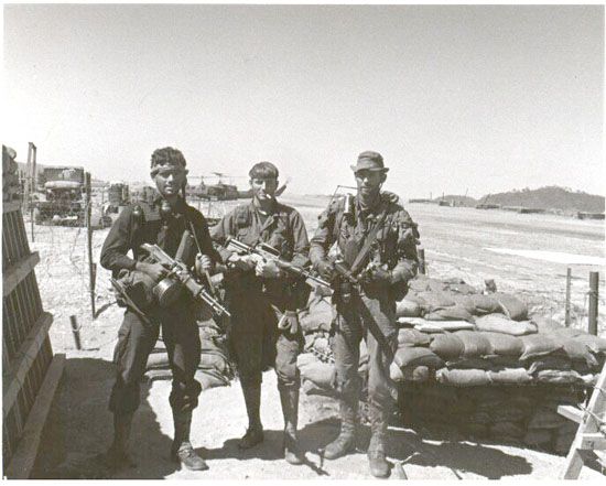 Lrrp Vietnam Special Forces, Airborne Army, Military Photography, Combat Medic, Us Special Forces, Vietnam History, Vietnam Vets, Military Artwork, North Vietnam