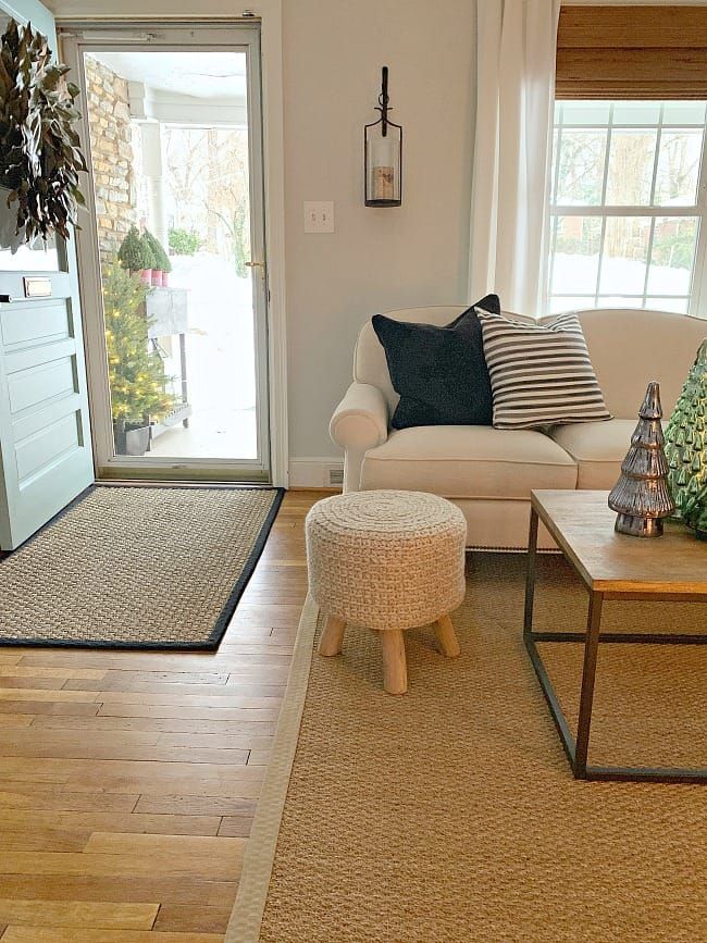 the living room is clean and ready to be used for guests or family members as well