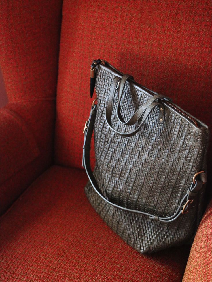 The Morleigh shape redefined. A tote, or a shoulder bag, the morleigh does great as an everyday bag. Woven cowhide leather with an interior pocket is accompanied by cotton twill lining, solid brass hardware, and trimmed with our signature Kenyan horn toggle.  Measurements: 14" H x 11" L x 7" D Handle Drop 5" Shoulder Strap Length 21"±1.5" Fall Travel Woven Leather Shoulder Bag, Woven Bags For Everyday Use In Fall, Fall Travel Bags With Woven Leather, Foldover Bag, Social Trends, Fashion Trends Winter, Winter Trends, Givency Antigona Bag, Small Shoulder Bag