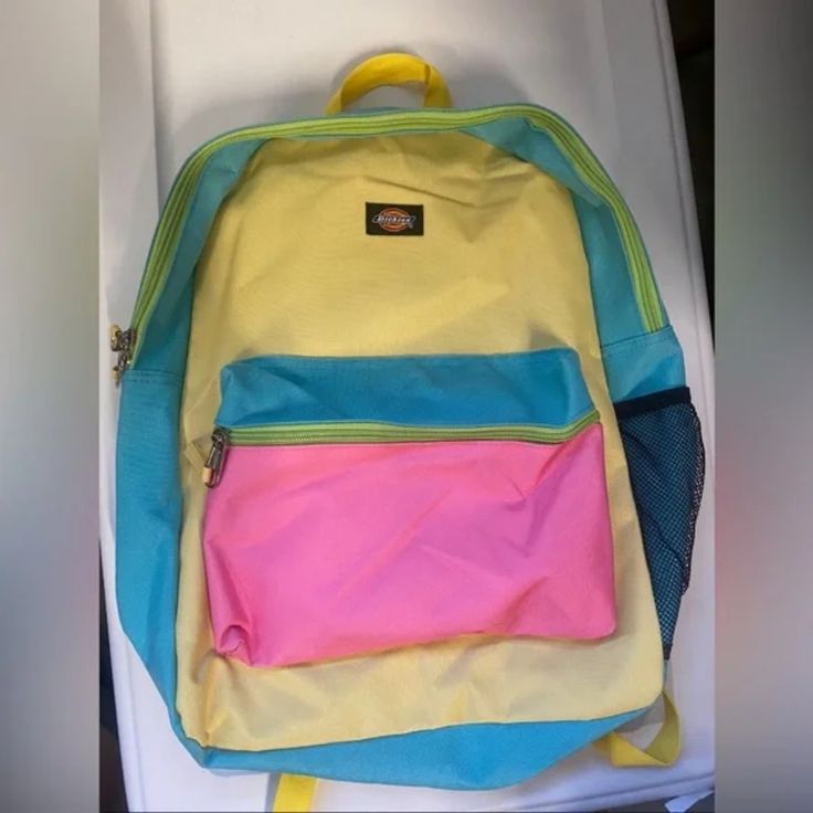 Brand New Never Used Trendy Yellow Student Backpack, Casual Yellow Backpack, Casual Yellow Backpack For Students, Yellow Backpack For Back To School With Zipper, Retro Yellow School Bag, Back To School Yellow Backpack With Zipper Closure, Retro Yellow School Bags, Back To School Yellow Backpack With Zipper, Trendy Yellow School Backpack