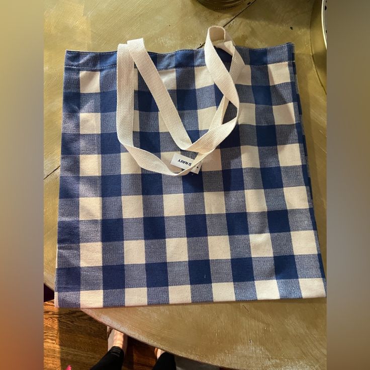 Smoke Free Home. Never Used. Gingham Cotton Bags For Summer, White Cotton Bag For Picnic, Summer Gingham Cotton Bags, White Cotton Picnic Bag, Summer Cotton Gingham Bags, White Cotton Picnic Bags, Rectangular Gingham Cotton Bags, Rectangular Cotton Gingham Bags, Gingham Cotton Bags For Everyday Use