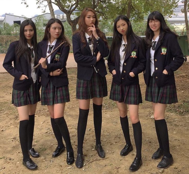 Japan School Uniform, Outfits For Highschool, Private School Uniforms, School Outfits Highschool, Uniform Outfits, School Uniform Fashion, School Uniform Outfits, 일본 패션, Celebrity Casual Outfits