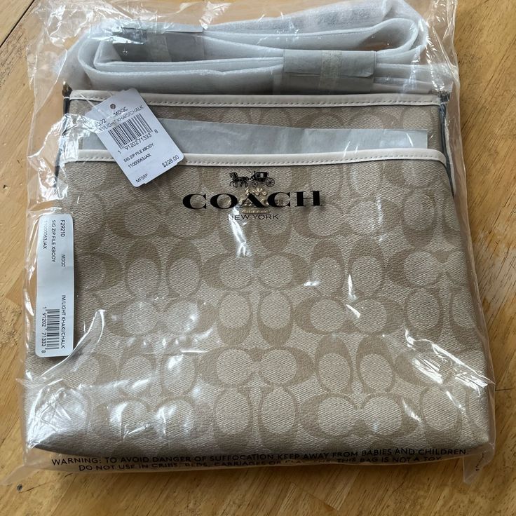 Nwt Coach Crossbody Zip Line Bag Light Brown With White Trim Zip Line, Bags Coach, Coach Crossbody, Bag Light, White Trim, Baby Bag, Coach Bags, Light Brown, Bag Lady