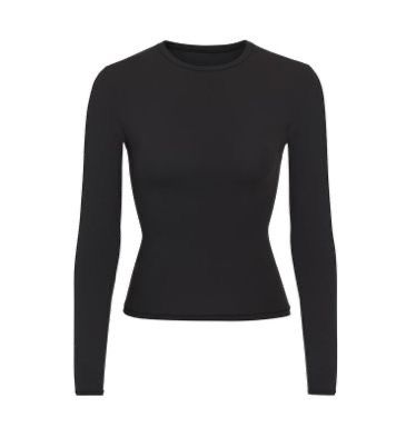 Ribbed Loungewear, Black Long Sleeve Shirt, Black Top, Cotton Sweater, Wearing Black, Black Long Sleeve, Long Sleeve Tee, Capsule Wardrobe, Halloween Costume