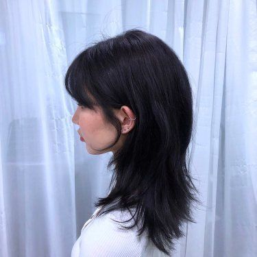 Wolf Cut Hair, Hairstyles For Layered Hair, Wolf Cut, Shot Hair Styles, Hair Stylies, Haircuts For Medium Hair, Haircuts Straight Hair, 짧은 머리, Cut Hair