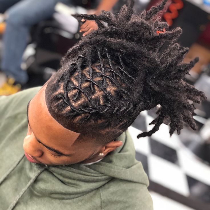 Drippy Hairstyles, Dubai Hairstyles, Styled Locs, Dreads Styles Black, Male Locs, Men Locs, Mens Dreadlock Styles, Mens Twists Hairstyles, Short Dreadlocks Styles