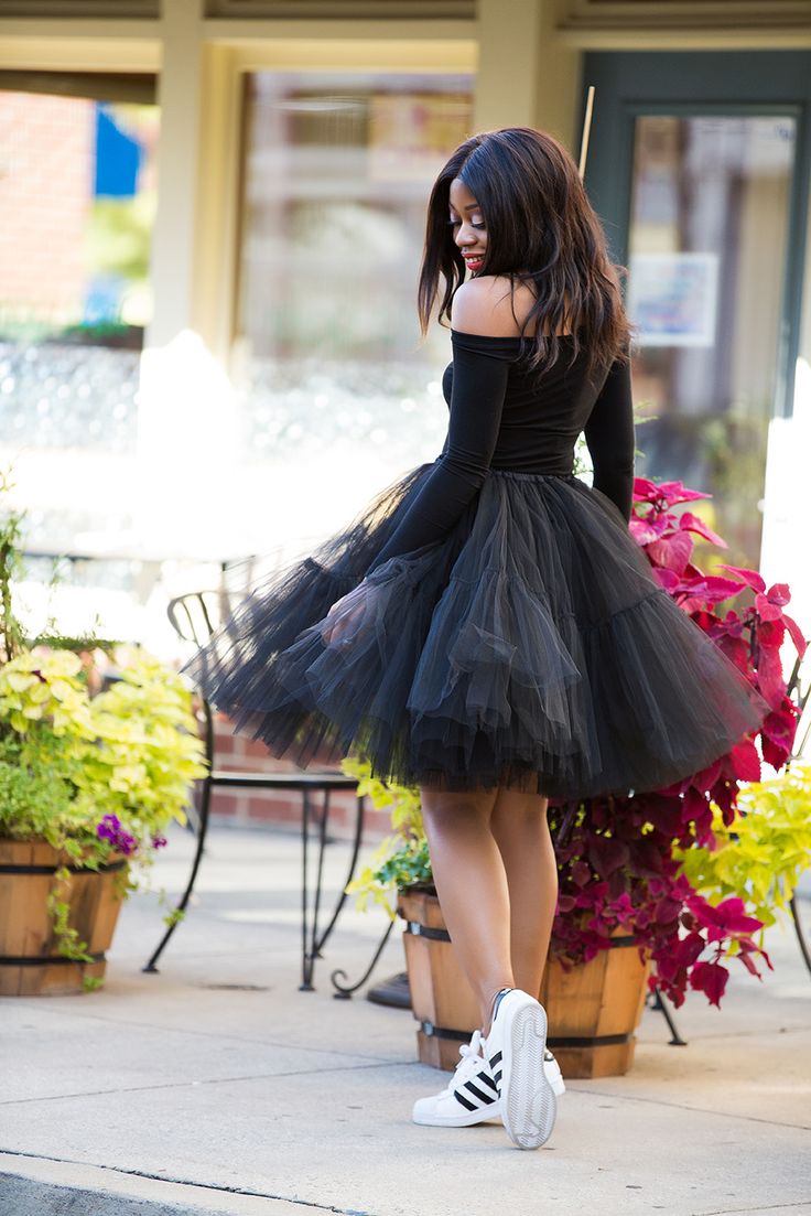 Sneakerball Party, White Tutu Outfit, Tutu Skirt Outfit, Black Tutu Skirt, Tulle Skirts Outfit, Mesh Cocktail Dress, Tutu Skirt Women, Tule Rok, Gonna In Tulle