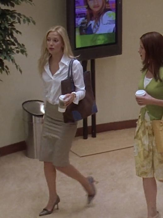 Kate Hudson Outfits 2000s, Kate Hudson Style 90s, 90s Office Wear, 90s Office Outfit, Pencil Skirt Outfits Aesthetic, Early 2000s Office Fashion, 00s Office Fashion, 90s Office Core, 2000s Corporate Aesthetic