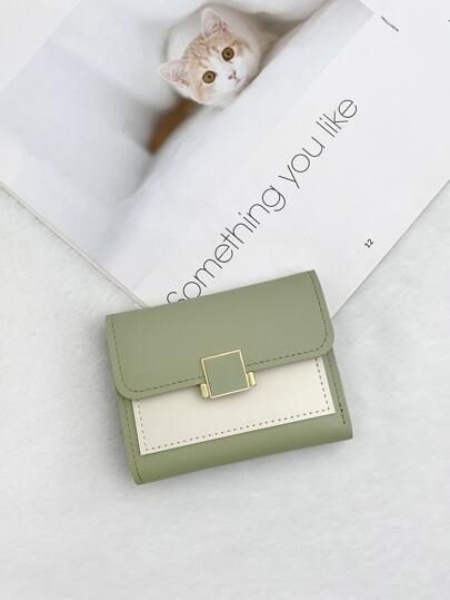 Wallets For Women Aesthetic, Mini Wallets For Women, Small Wallets For Women, School Necessities, Girly Backpacks, Green Preppy, Bvlgari Ring, Green Wallet, Kawaii Bags