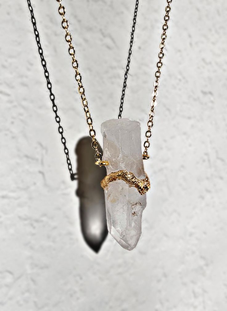 This is a delicate necklace with a clear quartz pendant held by a 14k heavy gold plated chain. Perfect for a gift. The delicate and minimalist design of the necklace goes well with both casual and sophisticated looks. Crystal Quartz Necklace, Quartz Crystal Necklace, Gold Gift, Chain Gold, Quartz Necklace, Quartz Pendant, Crystal Quartz, Delicate Necklace, Gold Plated Chains