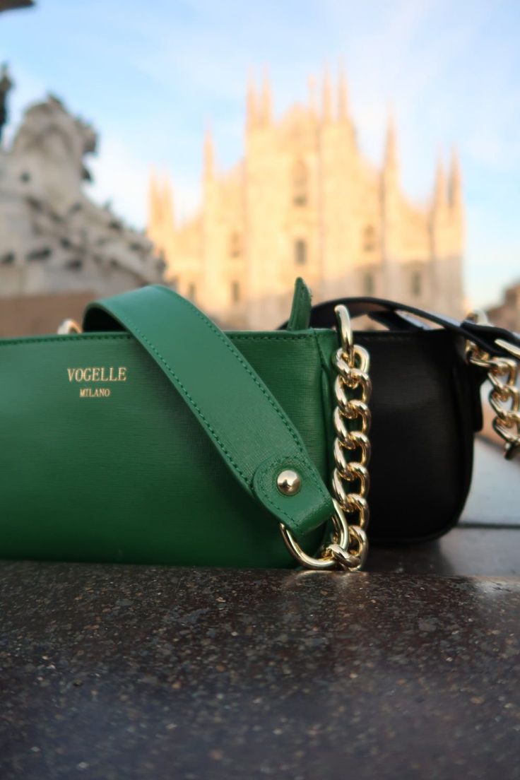 Made in Italy. Available in Black and Green with our signature gold chain. Shop now! Small Shoulder Bag Outfit, Green Purse Outfit, Shoulder Bag Street Style, Shoulder Bag Aesthetic, Shoulder Bag Outfit, 90s Shoulder Bag, Purse Outfit, Italian Leather Handbags, Shoulder Bags Pattern