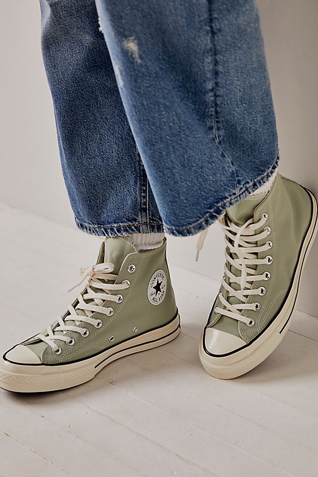 Vintage High Top Sneakers, Converse That Go With Everything, 90s Shoes Aesthetic, Shoes For Women Aesthetic, 60s Sneakers, Sage Green Converse, Converse High Top Platform, Boho Sneakers, Things Reference