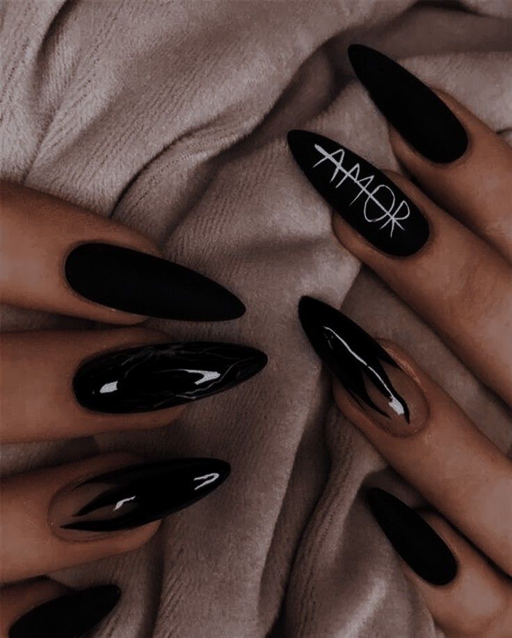 Black Stiletto Nails, Evil Eye Nails, Queen Nails, Nail Vinyls, Black Acrylic Nails, Mirror Nails, Goth Nails, Acrylic Nails Coffin Pink, Black Nail