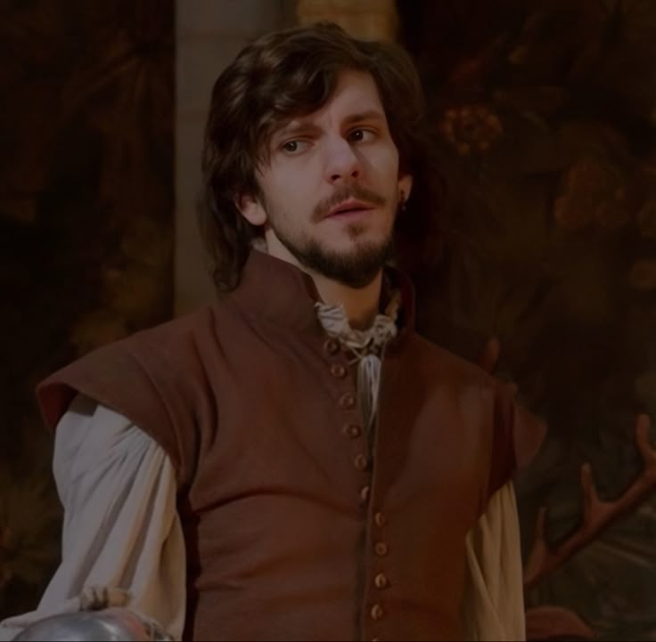 Horrible Histories Mathew Baynton, Mathew Baynton Di Bones, Shakespeare Aesthetic, Beard Burn, Mat Baynton, Matthew Baynton, Ghosts Series, Bill Movie, Mathew Baynton