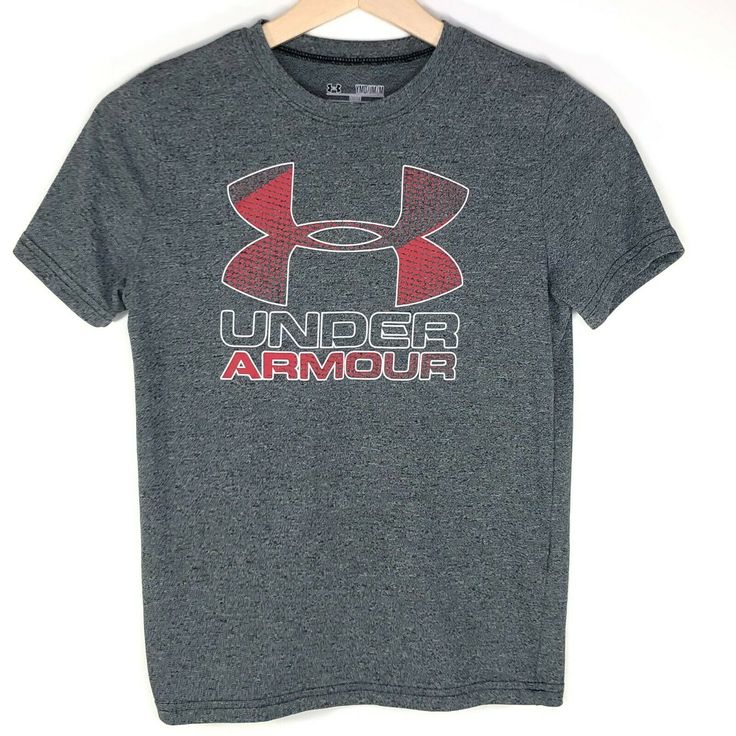 Under Armour HeatGear Short Sleeve Big Logo Graphic T-Shirt Gray Boy's Medium M Casual Under Armour Tops With Logo Print, Under Armour Graphic Print Tops For Streetwear, Under Armour Crew Neck Top For Streetwear, Under Armour Crew Neck Streetwear Top, Under Armour Crew Neck Top With Letter Print, Under Armour Crew Neck Top, Under Armour Gray Crew Neck Top, Under Armour Cotton Top With Graphic Print, Under Armour Sporty T-shirt With Letter Print