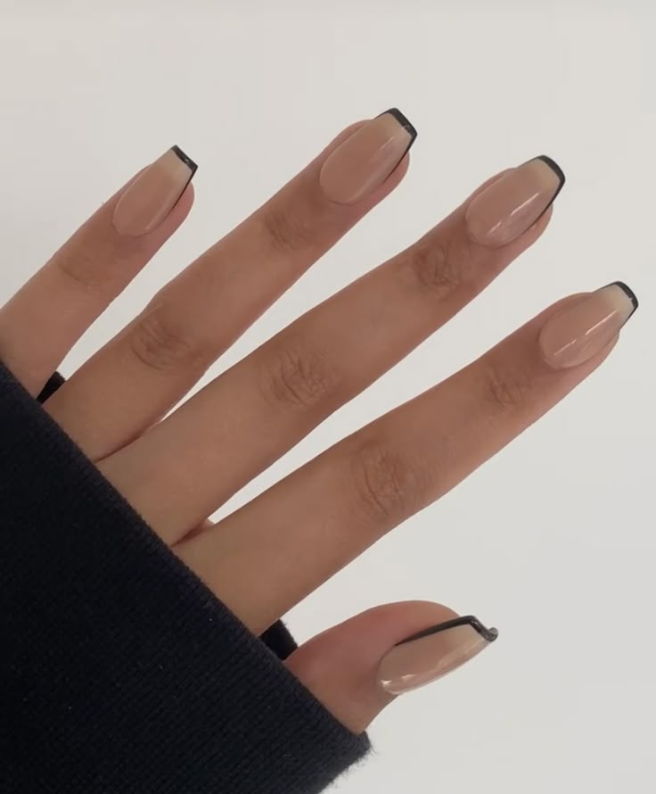 Acrylic Nails For Hoco, Color Nail Inspiration, Nails For Hoco, Nail Ideas Art, Black Nail Tips, White Nail Ideas, Black French Nails, Nail Tip Designs, French Tip Nail Designs