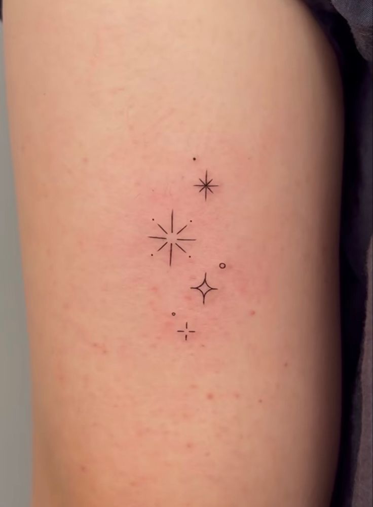 tattoos inspo, tattoo idea, spark tattos, thin lined tattoos, simple tattoos, dainty tattoos Tiny Tattoos For Family, Stars In Sky Tattoo, Southern Star Tattoo, Small Starburst Tattoo, Sparkle Cluster Tattoo, Tattoo Sparkle Stars, Four Stars Tattoo, Bejeweled Tattoo Taylor Swift, Tiny Earth Tattoo