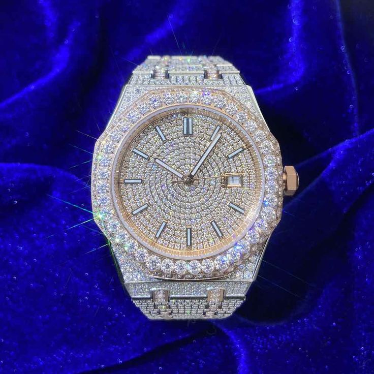 ICECARTEL exclusive Bust Down Moissanite Watch is now available, made of stainless steel and PVD plated with a thick layer of 14K Rose Gold. This moissanite watch is iced out with round, colorless (D-Color), VVS moissanite flawless diamonds. All of the diamonds on this bust-down watch are guaranteed to pass the diamond tester. This moissanite watch features a self-winding mechanism that gets Its energy from natural motion of the wearer (mainspring).Every watch comes in an universal size that can Moissanite Watch, Circle Face, Rose Gold Circle, Custom Jewelry Box, Flawless Diamond, Diamond Tester, Luxury Timepieces, Moissanite Jewelry, Luxury Collection