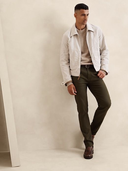 Slim Linen-Cotton Traveler Pant | Banana Republic Mens Wedding Rehearsal Outfit, Mens Business Casual Pants, Men’s Peacoat, Guy Clothing Style, Tall Slim Men Fashion, Rugged Men’s Fashion, Men Green Pants Outfit, Men’s Style Summer, Fancy Date Night Outfit Men