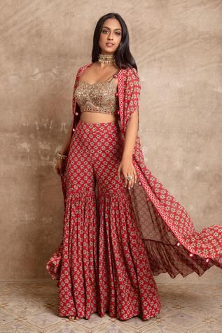 Shop for Arpita Mehta Red Georgette Floral Print Cape And Sharara Set for Women Online at Aza Fashions Sharara Suit For Wedding Function, Sharara And Cape, Cape And Sharara Set, Georgette Sharara Suit Designs Latest, Sharara Set Designs Latest, Georgette Sharara Set, Crop Top Sharara Set With Shrug, Blouse Sharara Set, Cape Outfits For Women Indian