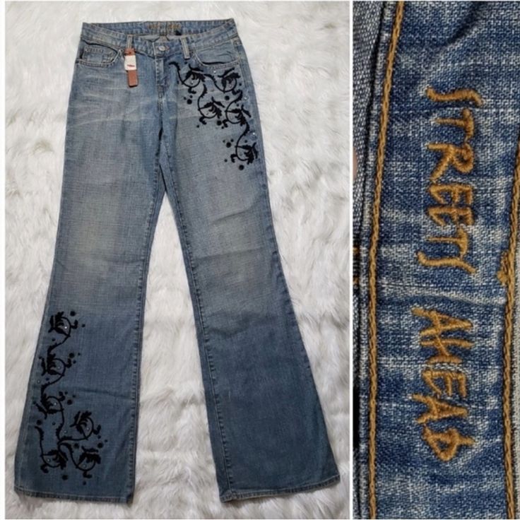 New Condition. Embroidery Designs Jeans, Jeans With Designs, Teenage Aesthetic, Stitched Jeans, Silly Clothes, Sublimation Ideas, Patterned Jeans, Embellished Jeans, Thrift Finds