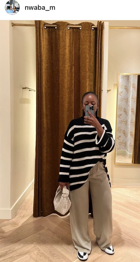 Trousers And Jordans Outfit, Elegant Baggy Outfit, Baggy Work Outfit, Baggy Trousers Outfit, Chilly Weather Outfits, Modern Chic Fashion, Striped Sweater Outfit, Stylish Work Attire, Baggy Trousers