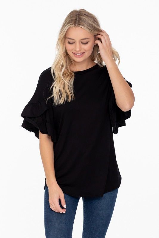 When you find the perfect top and you want to wear it every day....🤣 Half Sleeve Tops, Love T Shirt, Smock Dress, Modest Dresses, Modest Outfits, Black Top, Half Sleeve, Wear It, Half Sleeves