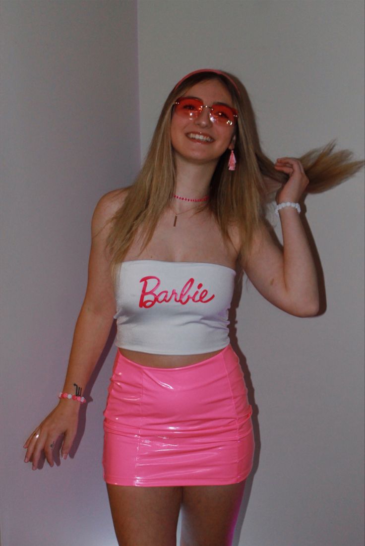 #barbie #halloween #costume #halloweencostume Cute Barbie Halloween Costume, Barbie Halloween Costume Ideas, Barbie Outfits Halloween, Barbie Costume Halloween, Barbie Costume Ideas Women, Hot Halloween Costumes Women, Barbie And Ken Costume, Halloween Dress Up Ideas, Barbie Costumes