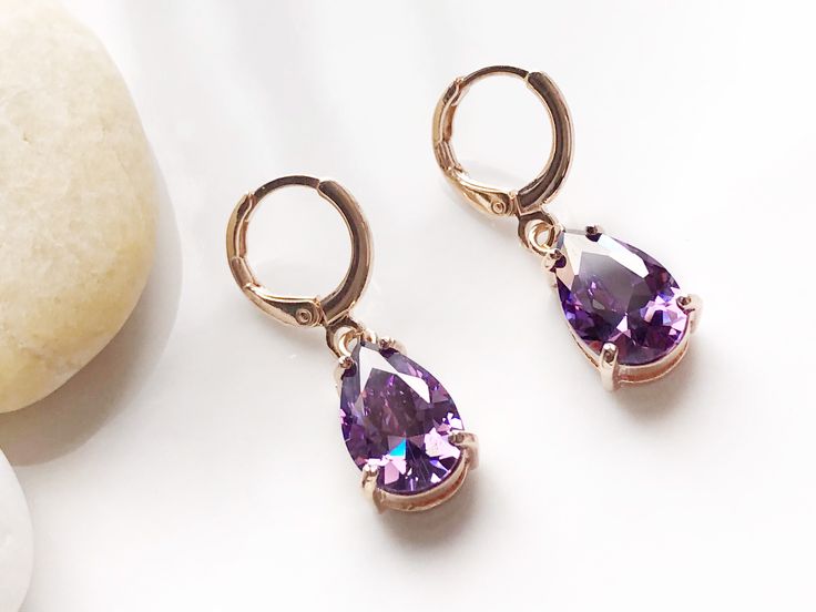 Gemstone Drop Earrings, Simple Stud Earrings, Silver Jewelry Fashion, Dangling Earrings, Pretty Rings, Amethyst Earrings, February Birth Stone, Amethyst Gemstone, Cute Jewelry