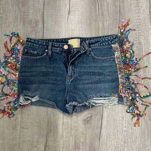 Judith March | Shorts | Mommy And Me Shorts | Poshmark Fun Spring Party Bottoms, Casual Jean Shorts For Summer Party, Casual Summer Party Jean Shorts, Casual Cutoff Jean Shorts For Party, Trendy Multicolor Denim Shorts, Fun Spring Festival Bottoms, Multicolor Denim Bottoms For Festival, Fun Spring Denim Bottoms, Blue Jean Shorts For Festival