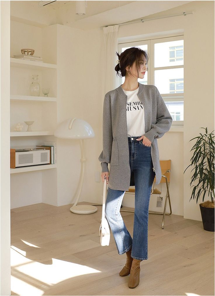 Korean Style Korean Fashion Spring Outfit Ideas Women’s Knitwear Knitwear Sweaters Korean Knitwear Outfit, Spring Korean Outfit, Korea Outfits, Korean Clothing Brands, Knitwear Sweaters, Korean Fashion Ideas, Trendy Outfit Ideas, Top Korean, Women's Cardigans